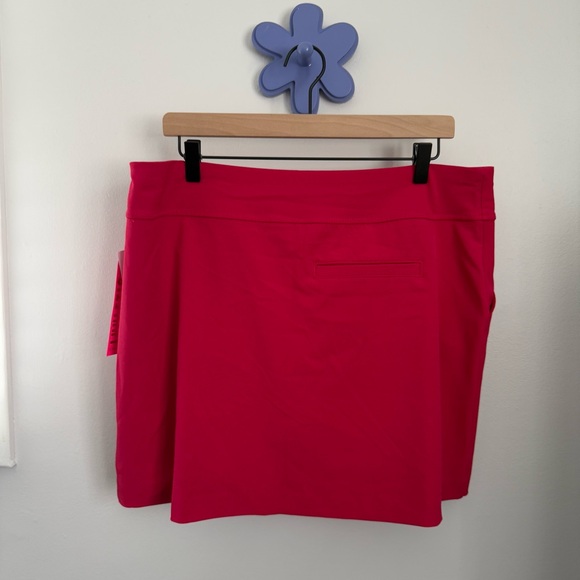 Lilly Pulitzer 16 NEW Antibes Skort Poinsettia Red UPF 50+ Pleated - Picture 4 of 11